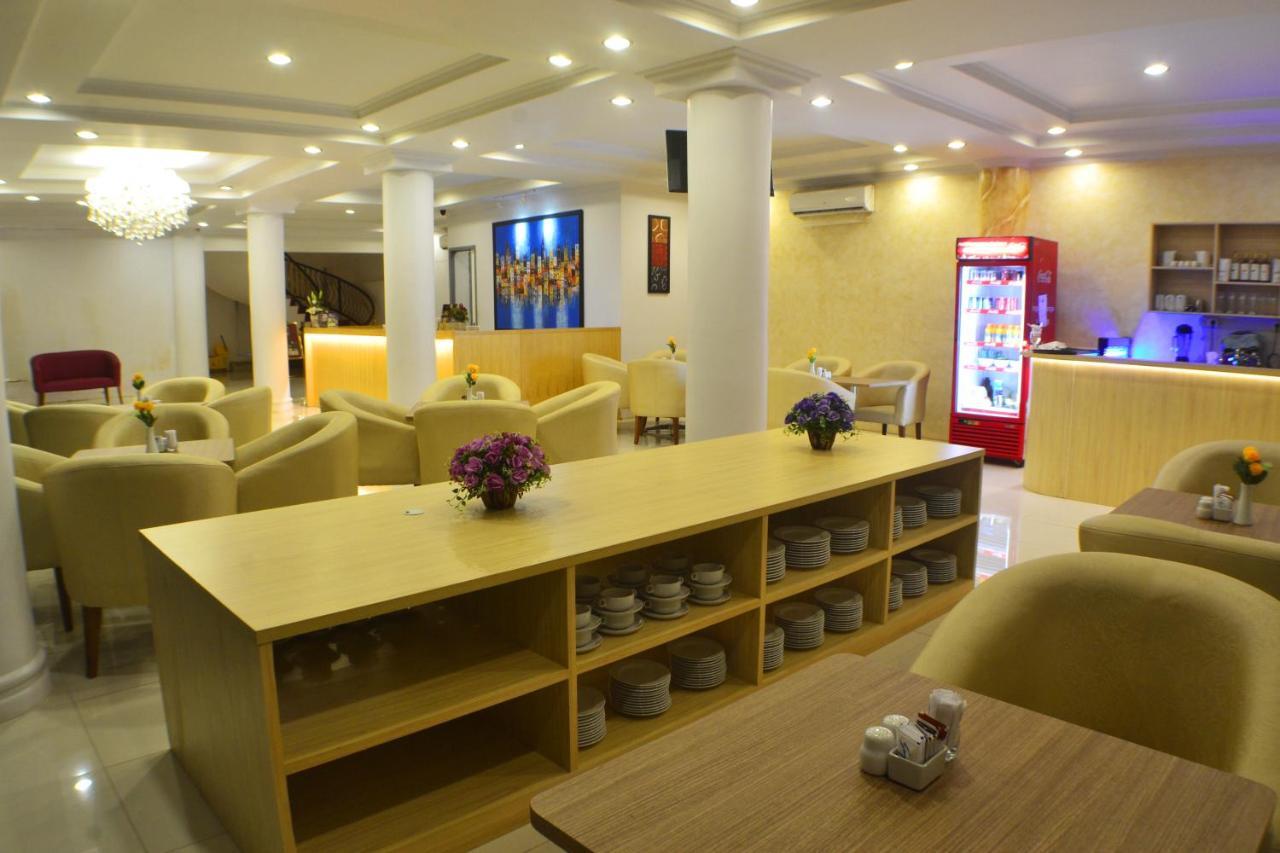 Maven Fatmawati Hotel Jakarta Exterior foto